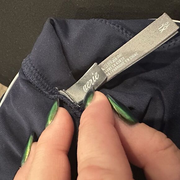 Women’s Aerie Plunge One Piece Swimsuit Navy Blue White Contrast Piping Size XL - Picture 6 of 11